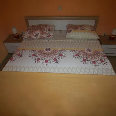 Holiday House Lovre Prapatnica Exterior photo