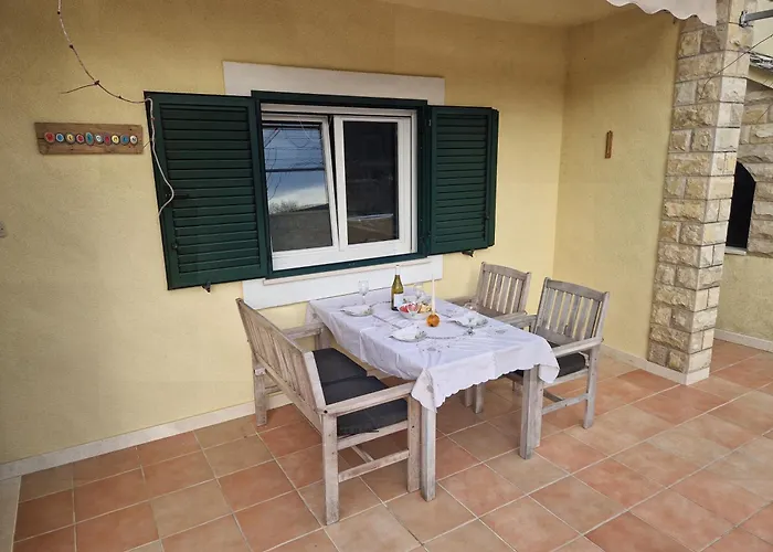 Holiday House Lovre