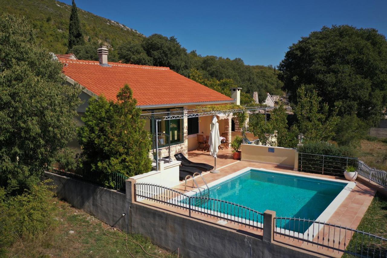 Holiday home House Lovre