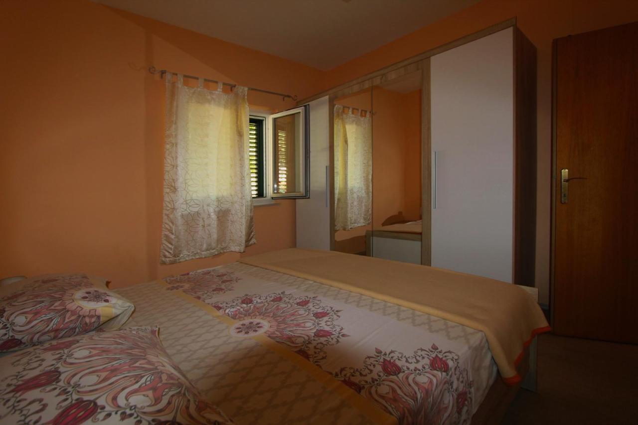 House Lovre Prapatnica